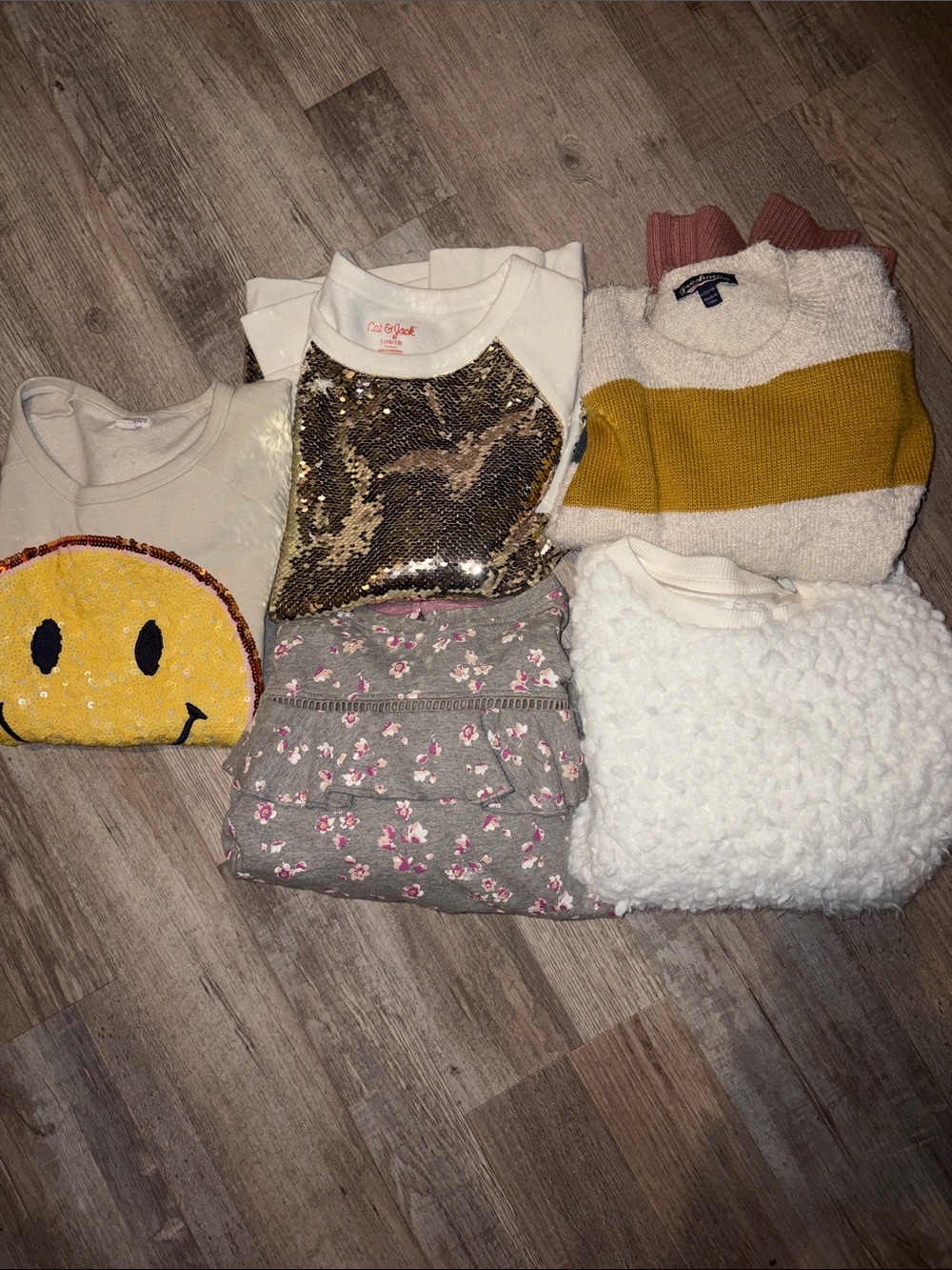 5 Girls Mixed Cozy Sweater Bundle - Neutral, Mustard & White Size L